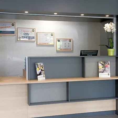 Hotel Saint-quentin 2*