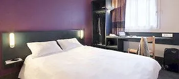 Отель B&B Hotel Saint-Quentin 2*