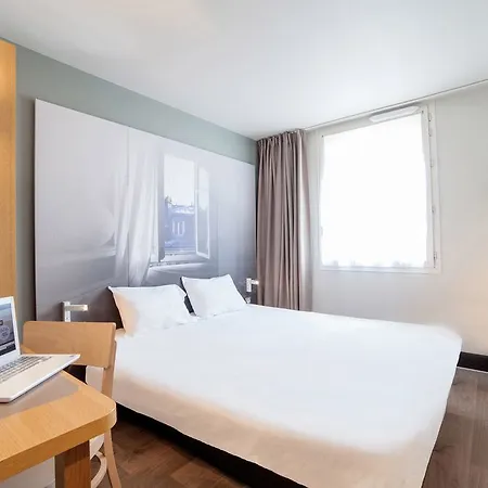 Отель B&B Hotel Saint-Quentin 2*