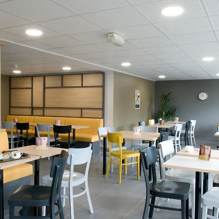 Отель B&B Hotel Saint-Quentin Сен-Кантен