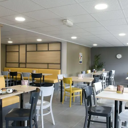 B&B Hotel Saint-Quentin 2*