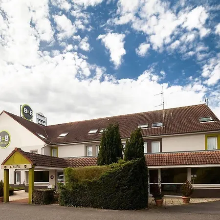 B&B Hotel Saint-Quentin Hotel 2*