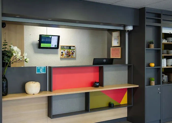 B&B Hotel Saint-Quentin Hotel