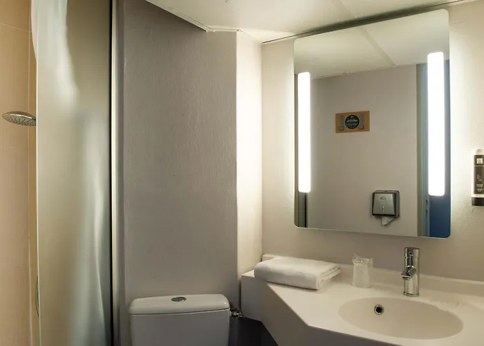 Hotel B&B Hotel Saint-Quentin 2*