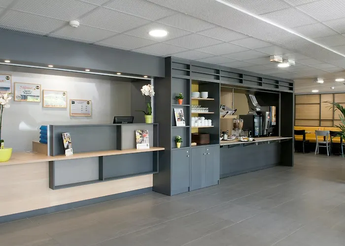 Hotel Saint-quentin 2*