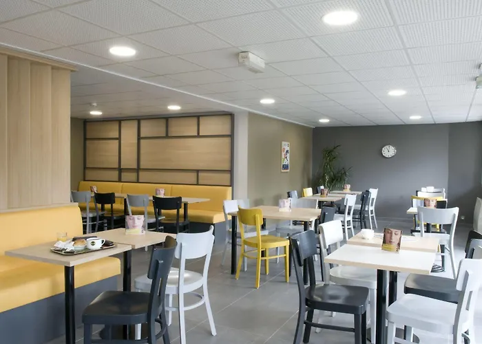 B&B Hotel Saint-Quentin 2*