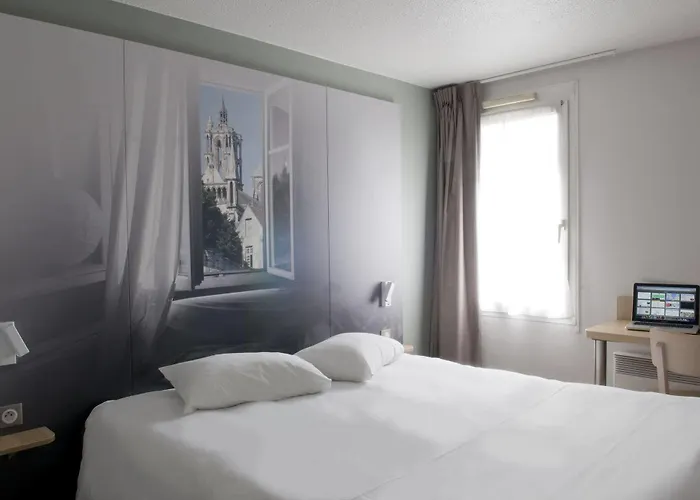 Hotel B&B Hotel Saint-Quentin 2*