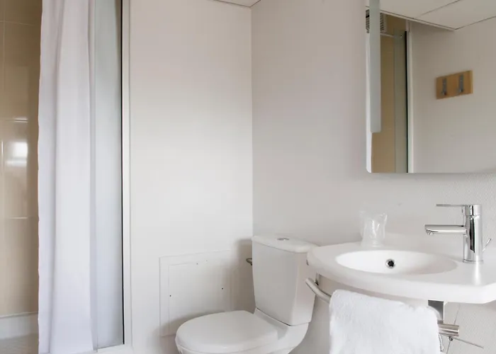 Hotel B&B Hotel Saint-Quentin 2*