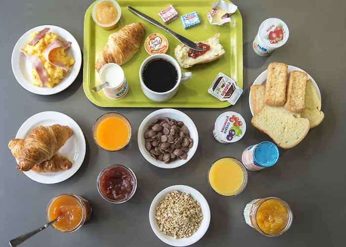 B&B Hotel Saint-Quentin Hotel 2*