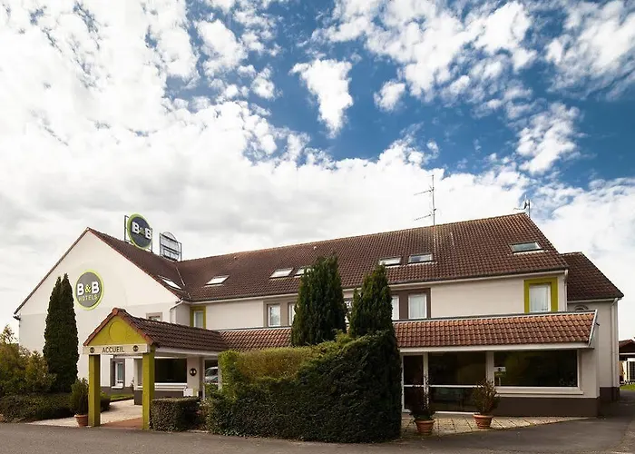B&B Hotel Saint-Quentin Hotel 2*